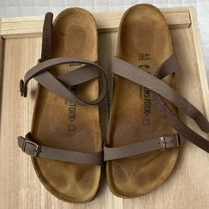 Birkenstock Daloa sandals size 41N, mocha